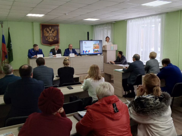 30 октября 2023 года в Администрации Катайского муниципального округа состоялось выездное заседание Инвестиционного совета Курганской области.